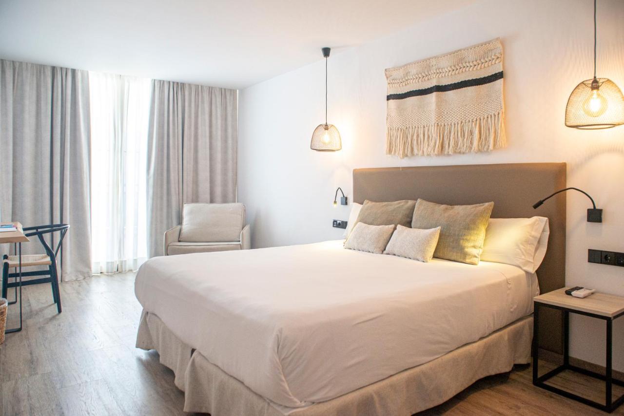 Hotel Sa Clau By Mambo Sant Antoni de Portmany Zewnętrze zdjęcie