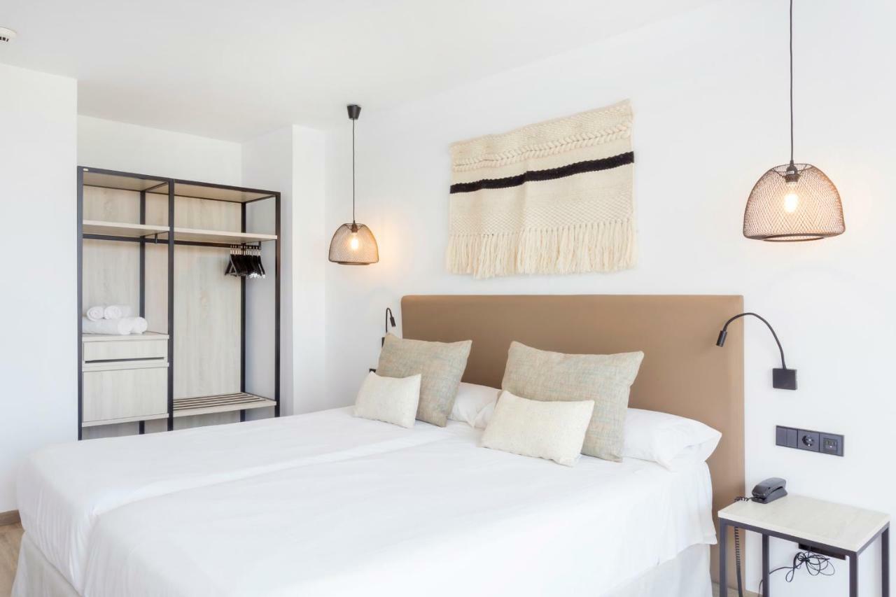 Hotel Sa Clau By Mambo Sant Antoni de Portmany Zewnętrze zdjęcie