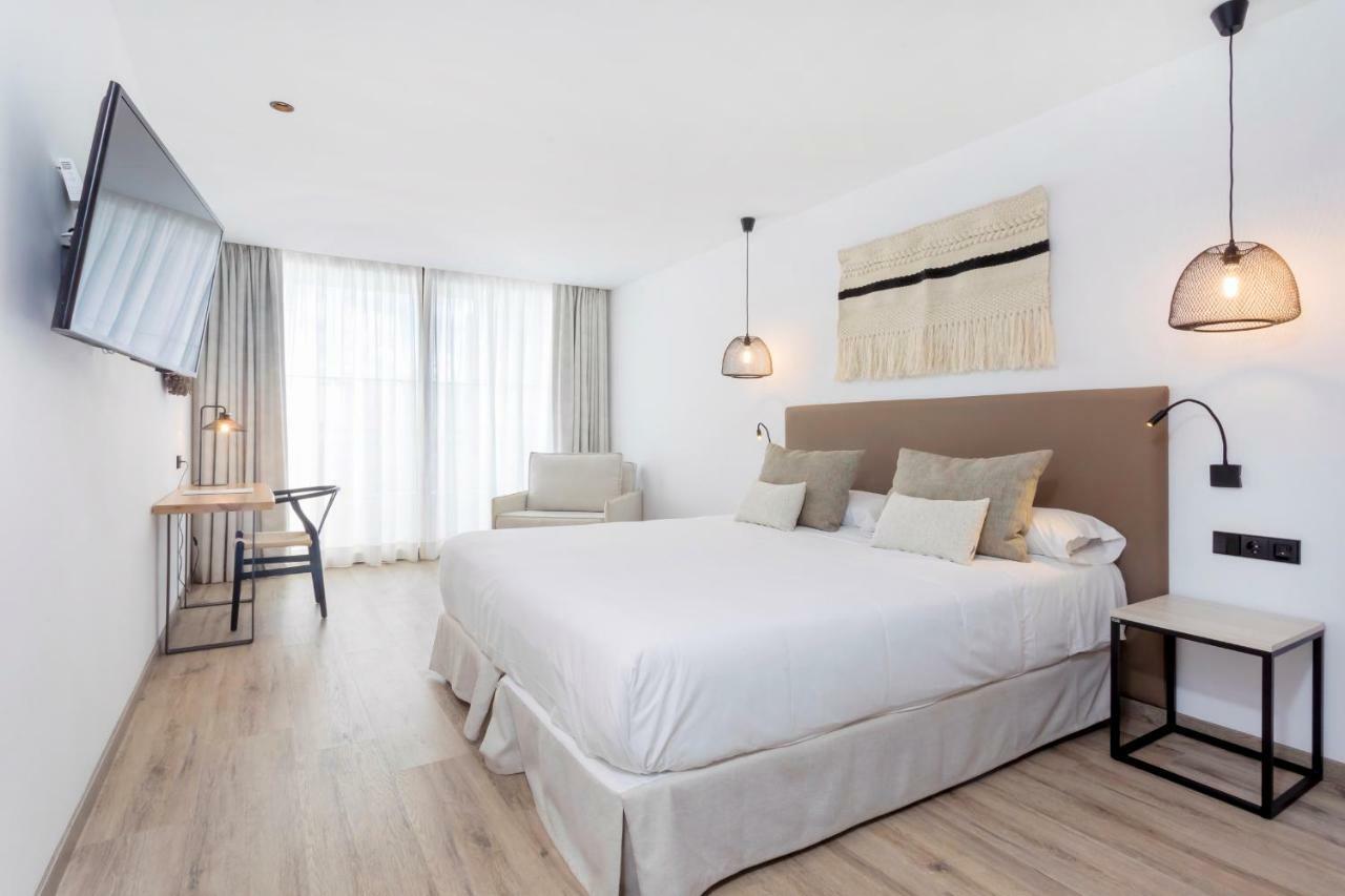Hotel Sa Clau By Mambo Sant Antoni de Portmany Zewnętrze zdjęcie